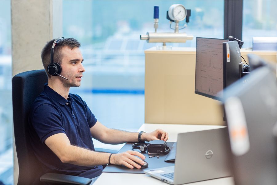 IIoTServices_en-co_Image_2